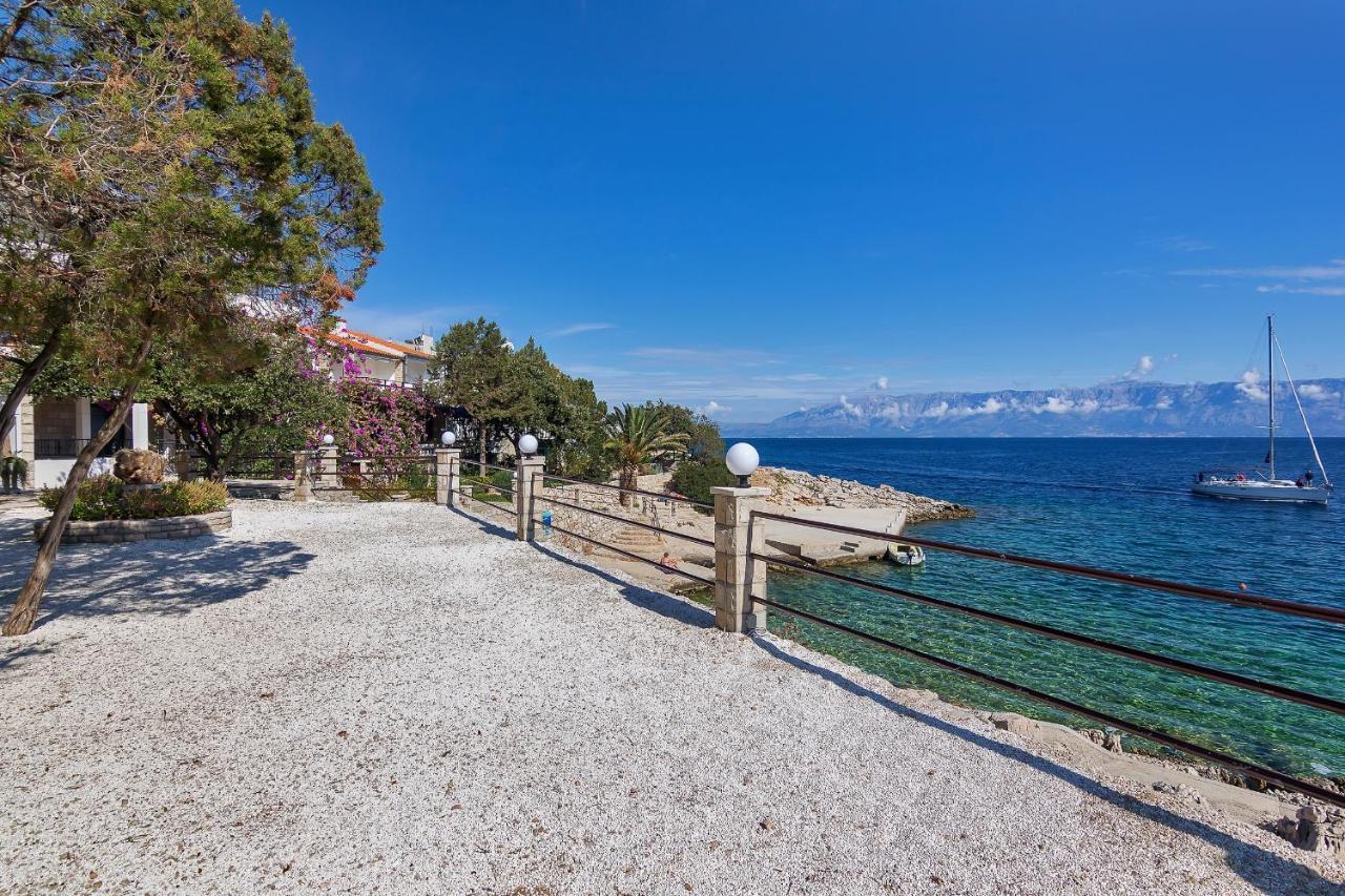 Studio Pokrivenik 10427A Zastražišće Exterior foto