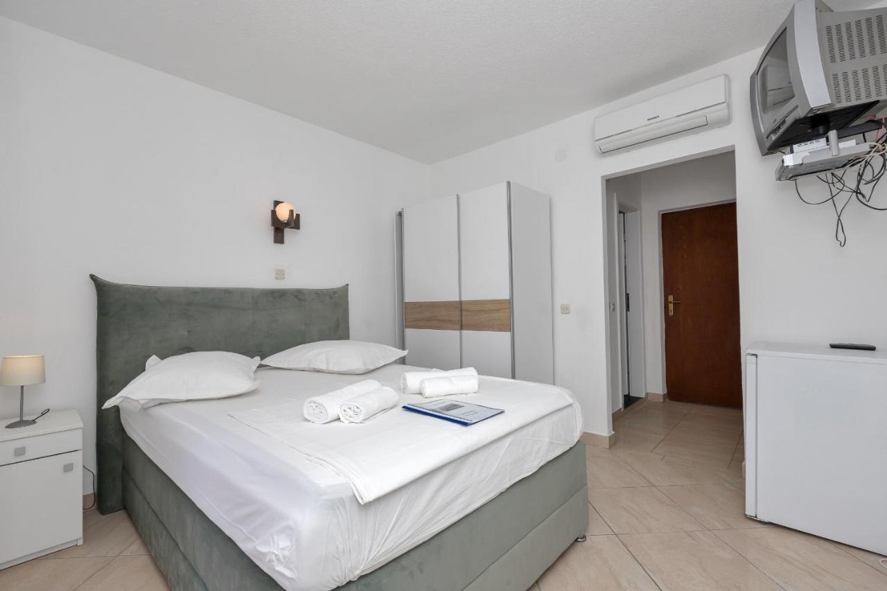 Studio Pokrivenik 10427A Zastražišće Exterior foto